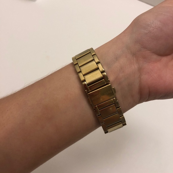 Michael Kors Watch - Picture 2 of 3